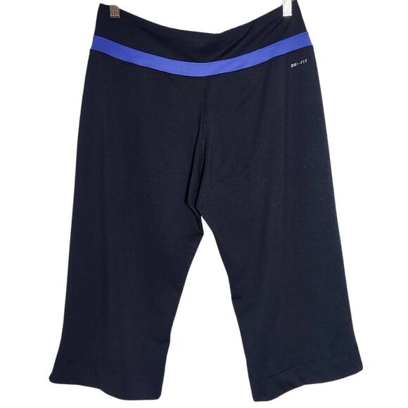 Nike Black and Purple Cropped Activewear Pants Size Medium Nike Capri Pants - Picture 2 of 9